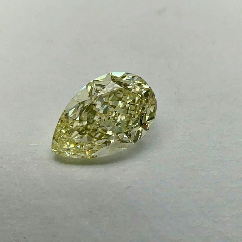 GIA Natural Diamond Pear 1.01ct U-V SI1