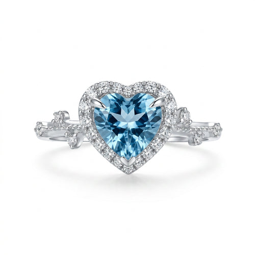 18K White Gold 0.74ct Aquamarine Ring