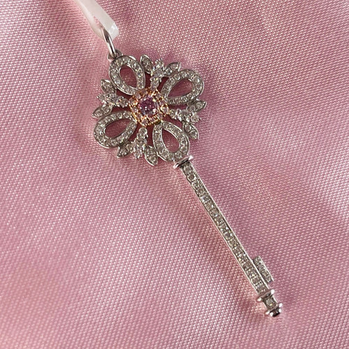 18K White Gold 0.14ct Pink Diamond Pendant