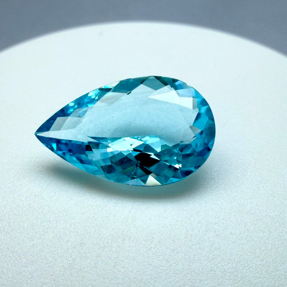 GUILD Natural Aquamarine Pear 3.90ct Vivid Blue