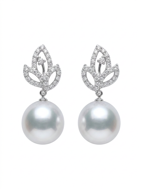 18K White Gold Pearl Earrings
